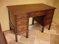 ���s �A���e�B�[�N�Ƌ�X Costante Antiques [���C�e�B���O�f�X�N SH-12]