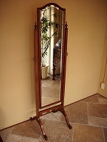 ���s �A���e�B�[�N�Ƌ�X Costante Antiques [�V���o���~���[ U-20]